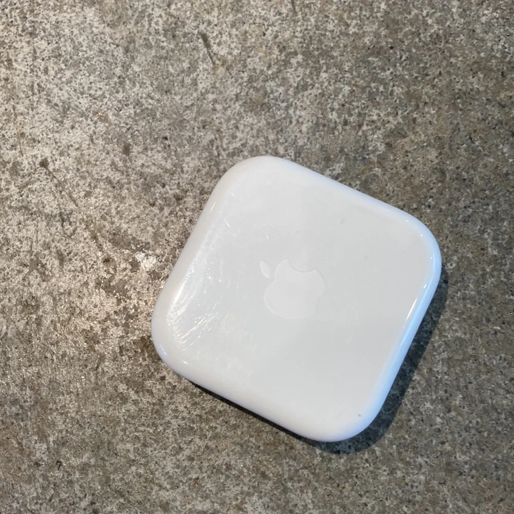 Apple ear buds